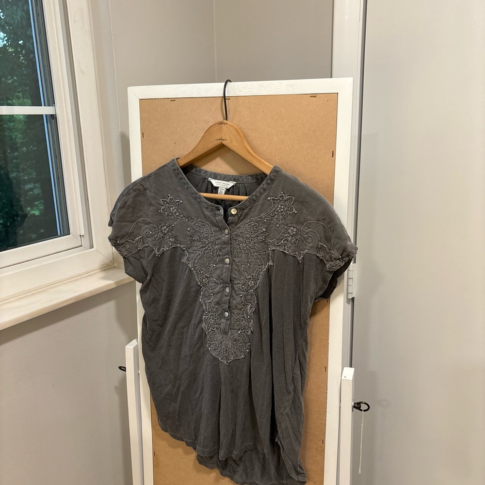 Lucky Brand Embroidered Boho Top Gray Size M